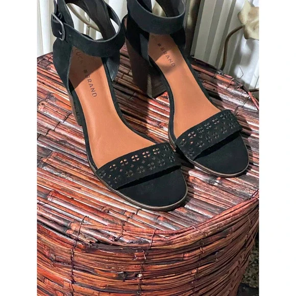 LUCKY Brand Odonnah Sandals. NWOT - Picture 2 of 6